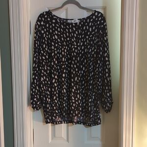 Susan Graver Black and White Patterned Blouse